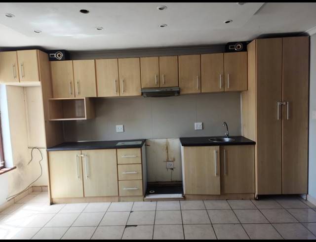 2 BEDROOM APARTMENT FOR SALE IN RYLANDS